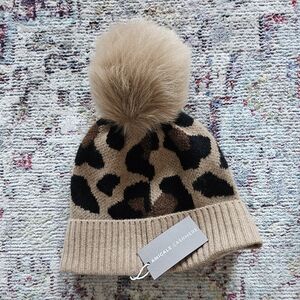 Amicale Cashmere Beanie with Leopard Pattern